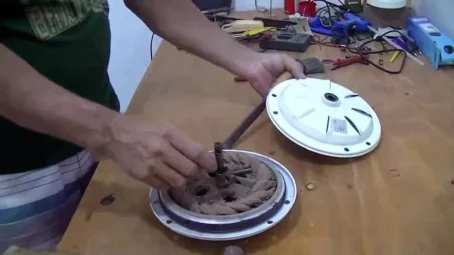 Energia Eólica Faça Você Mesmo um Gerador com Seu Ventilador de Teto - Image 7